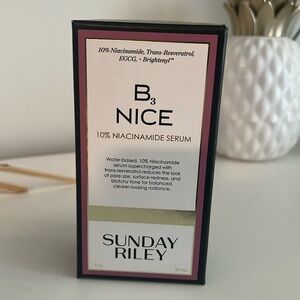 New in Box Sunday Riley B3 Nice Serum